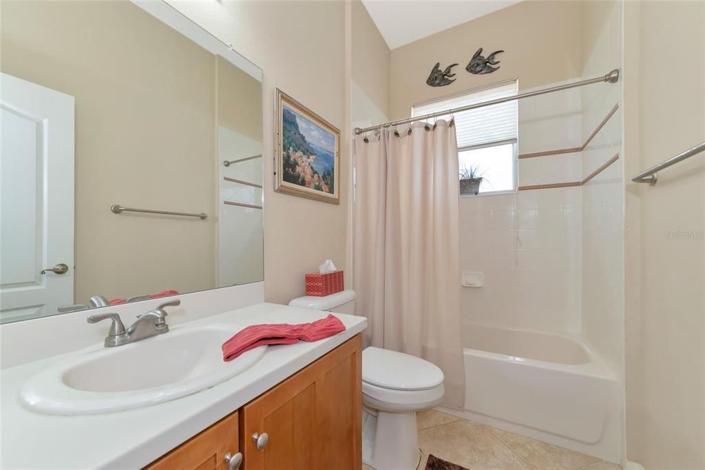 For Sale: $419,900 (2 beds, 2 baths, 1837 Square Feet)