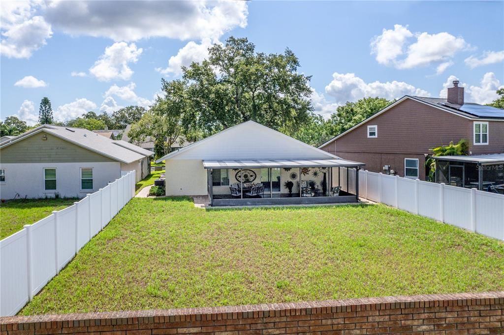 Active With Contract: $414,900 (3 beds, 2 baths, 1592 Square Feet)