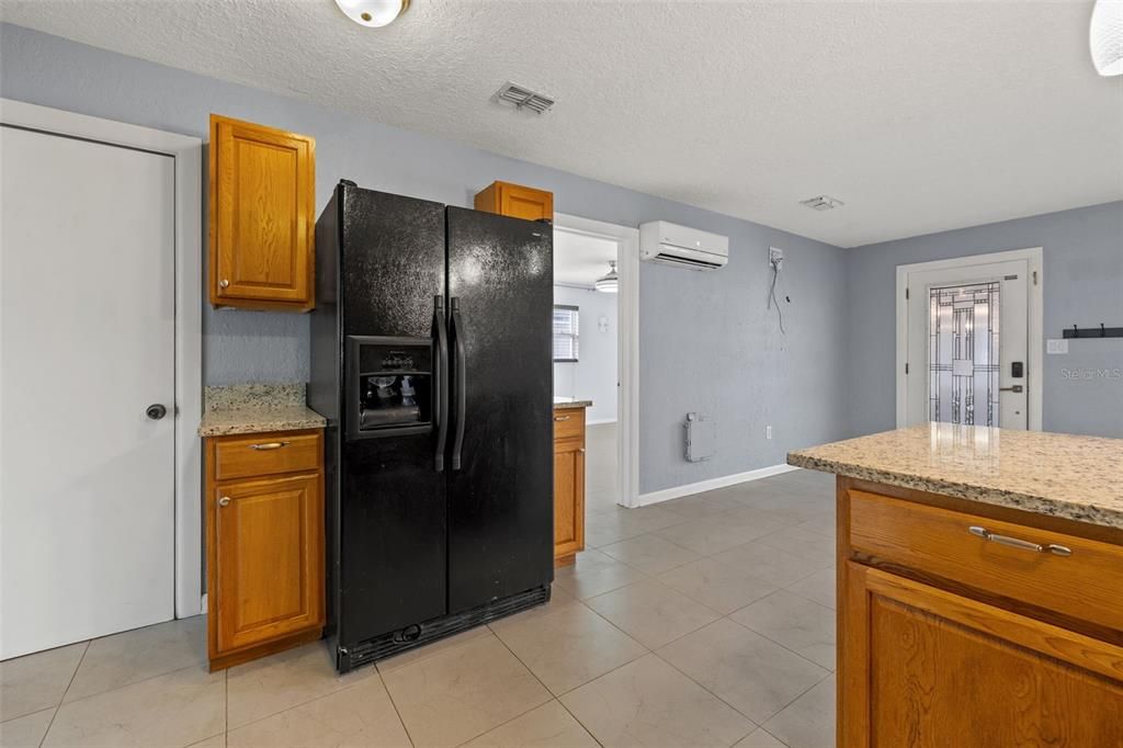 For Sale: $374,000 (4 beds, 2 baths, 1486 Square Feet)