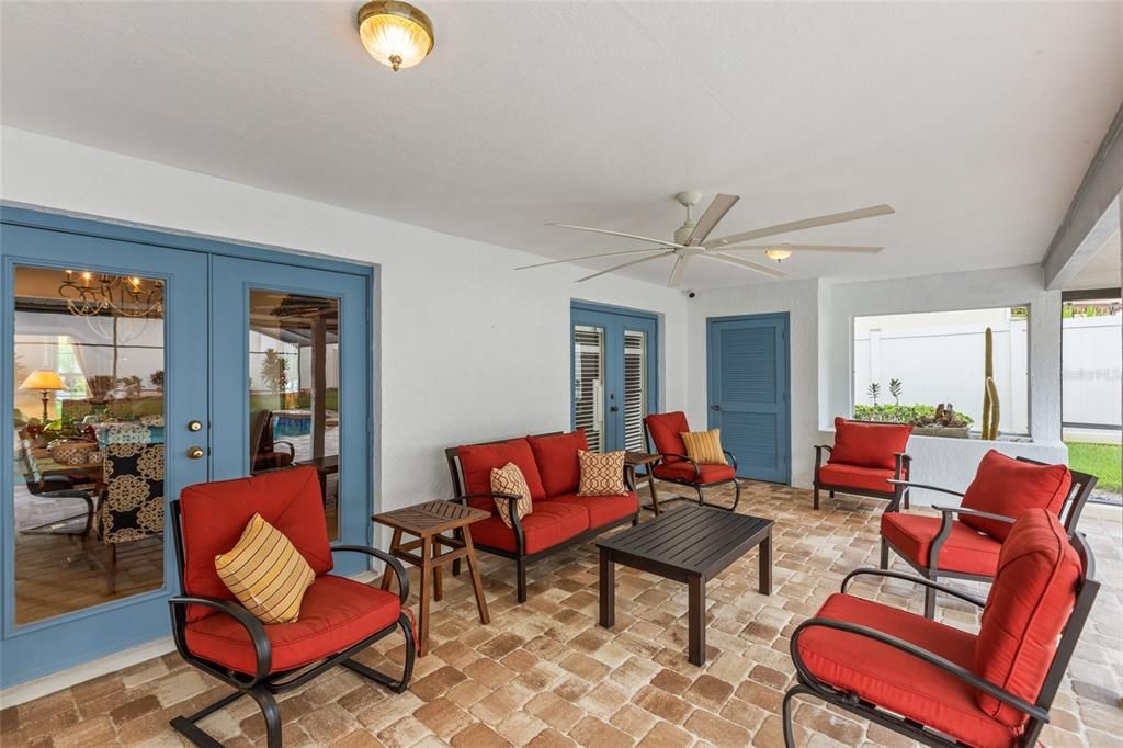 For Sale: $629,900 (4 beds, 2 baths, 2141 Square Feet)