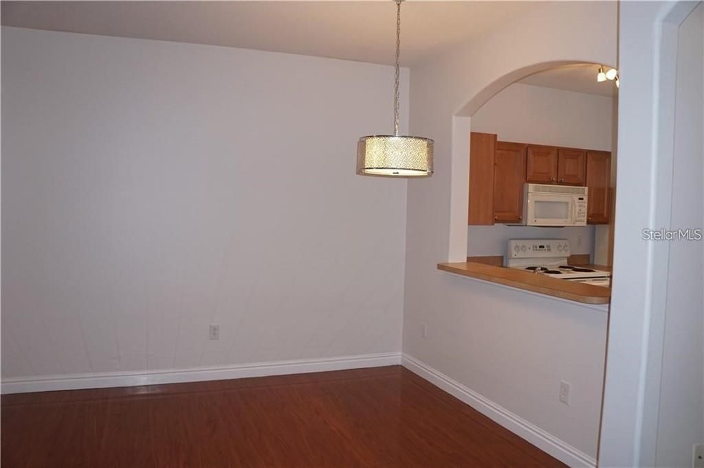 For Rent: $1,850 (2 beds, 2 baths, 1606 Square Feet)