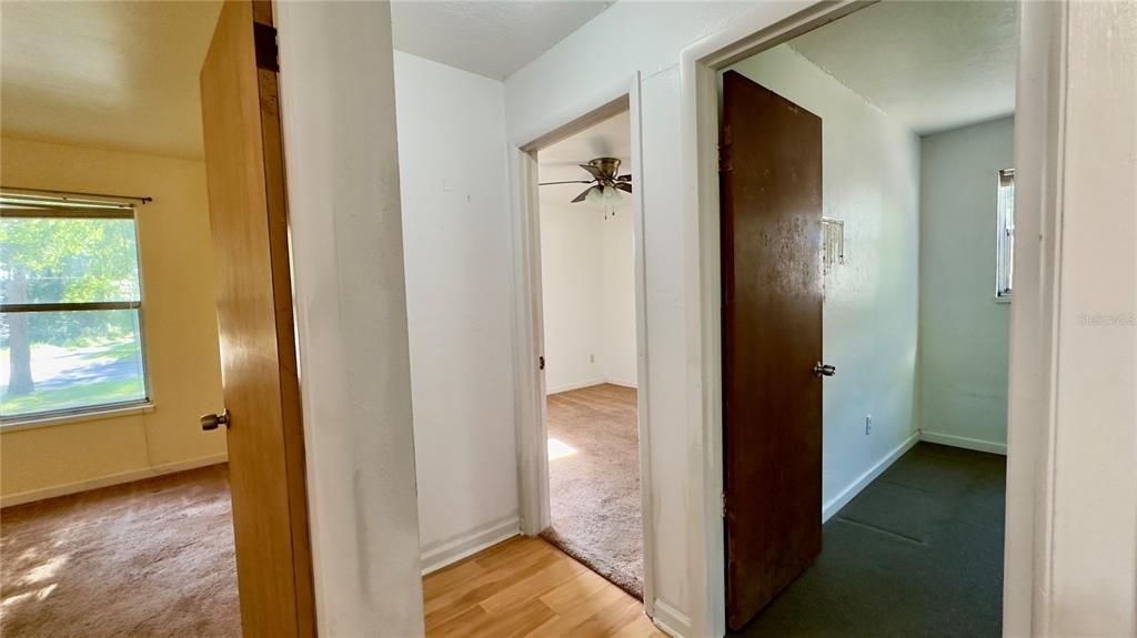 For Sale: $180,000 (3 beds, 1 baths, 1296 Square Feet)