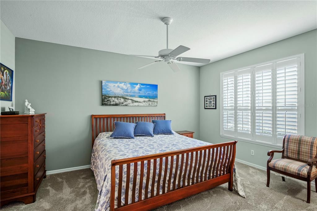 For Sale: $439,000 (2 beds, 2 baths, 2015 Square Feet)
