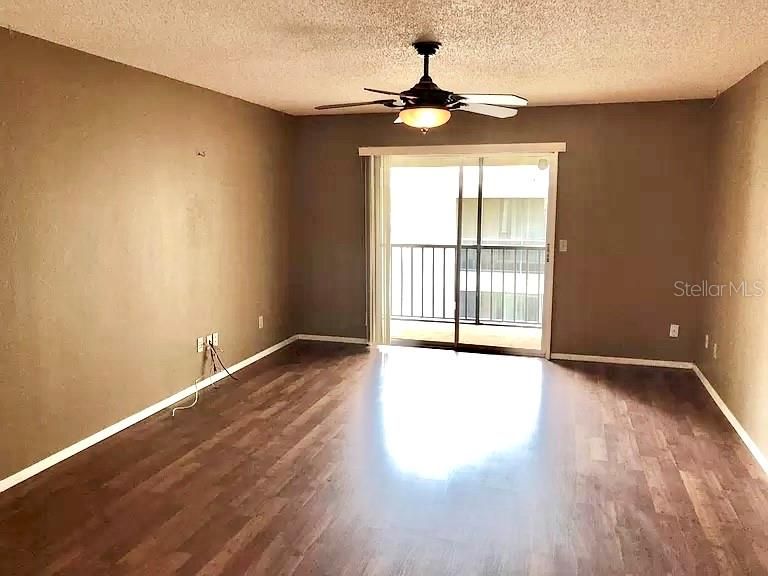 For Rent: $1,800 (2 beds, 2 baths, 973 Square Feet)