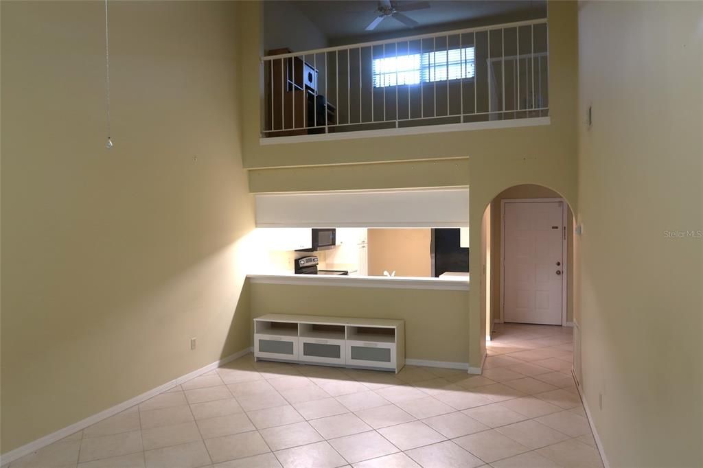 Active With Contract: $429,900 (2 beds, 2 baths, 1492 Square Feet)