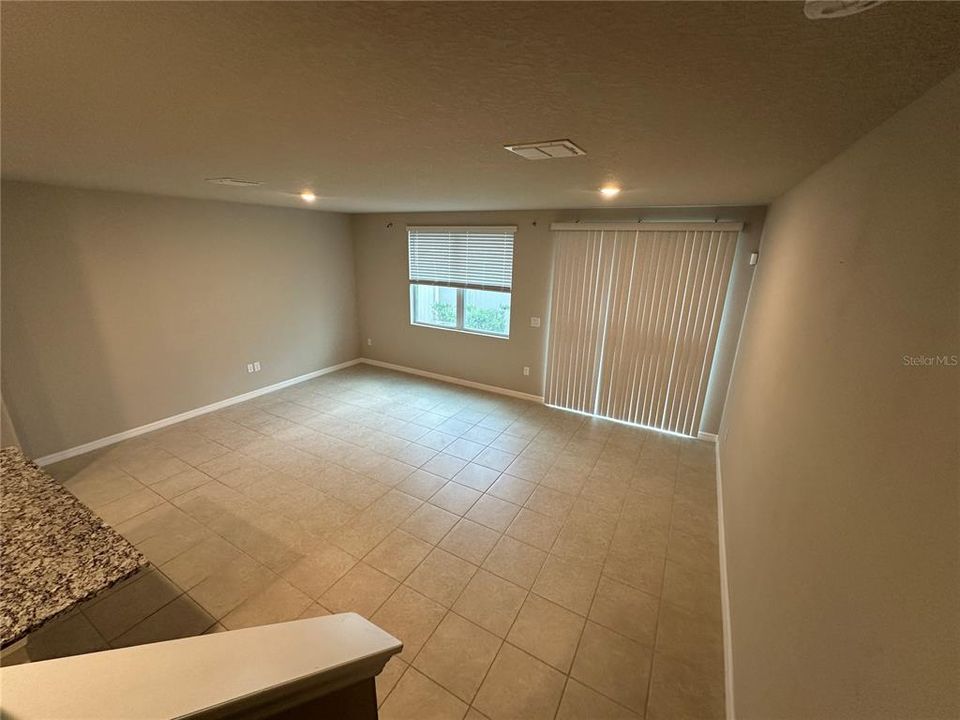 For Rent: $2,100 (3 beds, 2 baths, 1485 Square Feet)