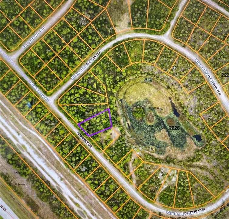 На продажу: $20,000 (0.38 acres)