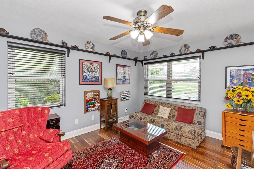 Active With Contract: $427,500 (3 beds, 2 baths, 1910 Square Feet)