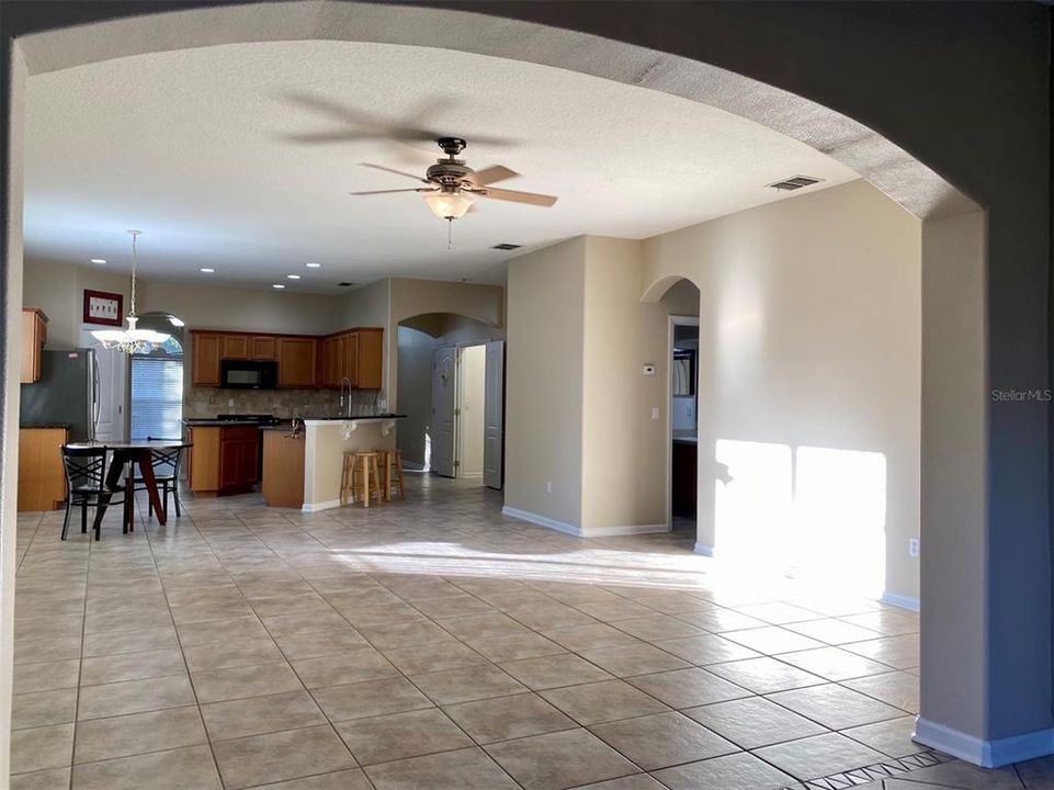 For Rent: $2,850 (4 beds, 2 baths, 2241 Square Feet)