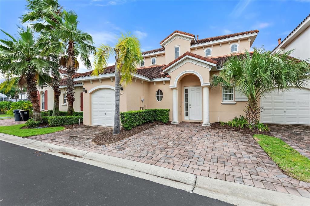 Active With Contract: $2,400 (4 beds, 3 baths, 1762 Square Feet)