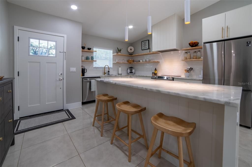 Active With Contract: $349,900 (3 beds, 2 baths, 1170 Square Feet)