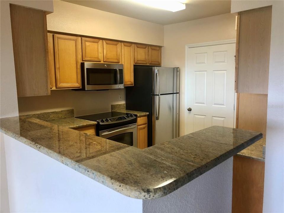 For Rent: $1,700 (1 beds, 1 baths, 822 Square Feet)