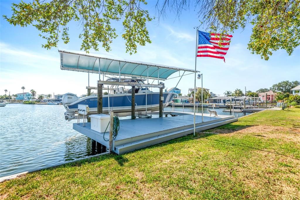 For Sale: $575,000 (3 beds, 2 baths, 1328 Square Feet)