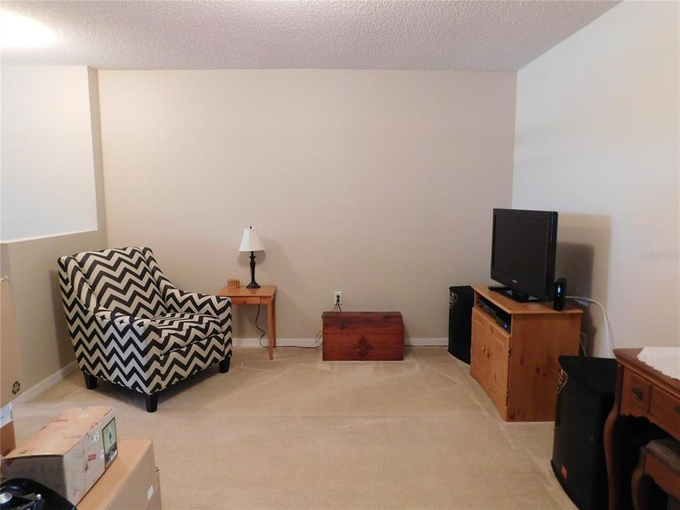 Active With Contract: $2,190 (3 beds, 2 baths, 1703 Square Feet)