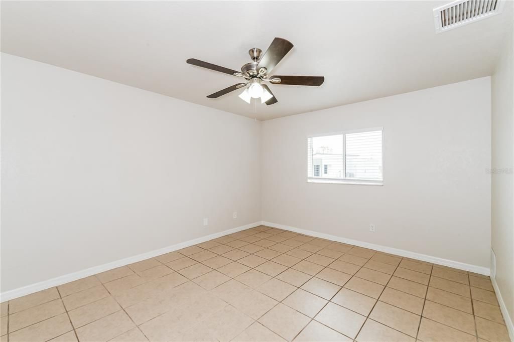 For Rent: $2,635 (4 beds, 2 baths, 1712 Square Feet)