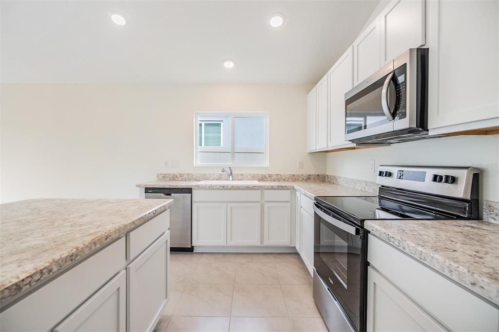 For Sale: $424,000 (4 beds, 2 baths, 1707 Square Feet)