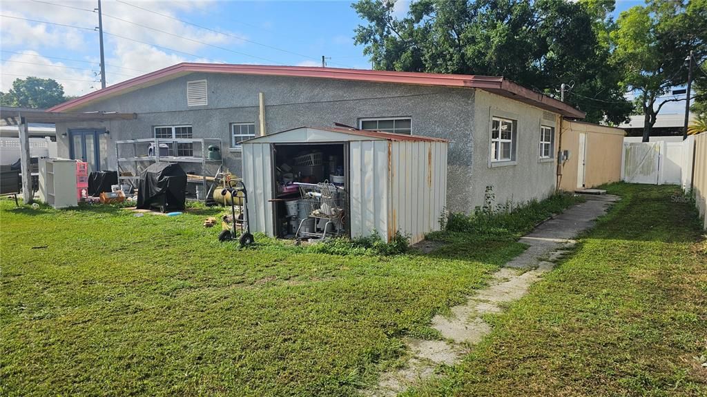 For Sale: $431,000 (3 beds, 1 baths, 1404 Square Feet)