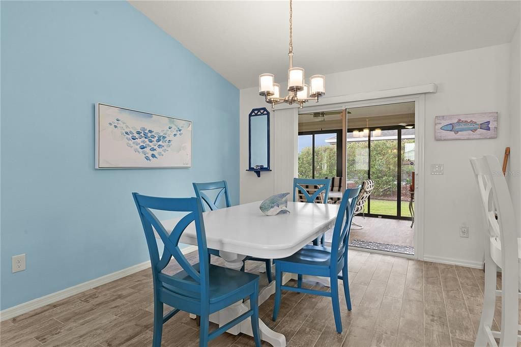 For Sale: $399,900 (3 beds, 2 baths, 1392 Square Feet)