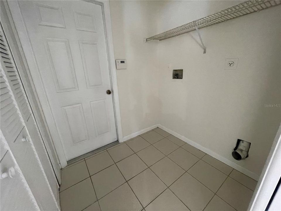 For Rent: $2,400 (3 beds, 2 baths, 1790 Square Feet)