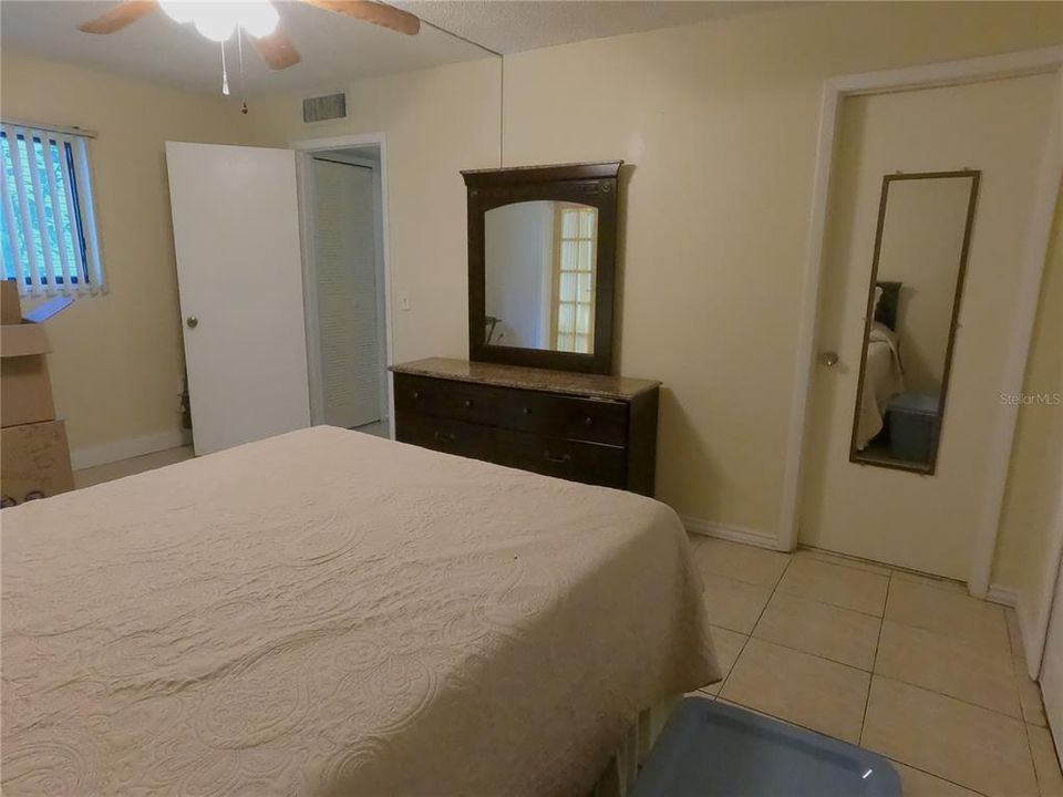 For Sale: $150,000 (1 beds, 1 baths, 800 Square Feet)