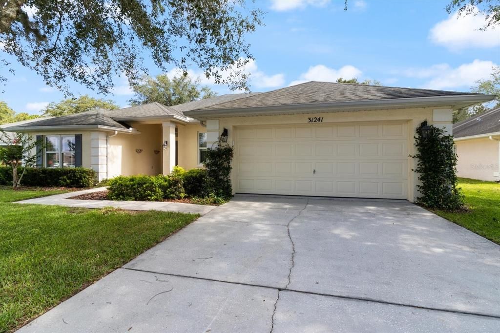 For Sale: $399,900 (4 beds, 2 baths, 2391 Square Feet)