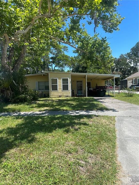 Recently Sold: $350,000 (3 beds, 2 baths, 1197 Square Feet)