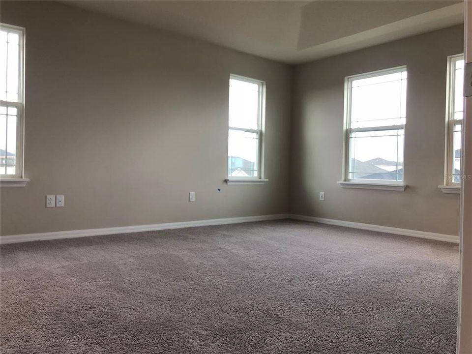 For Rent: $3,000 (4 beds, 2 baths, 2307 Square Feet)