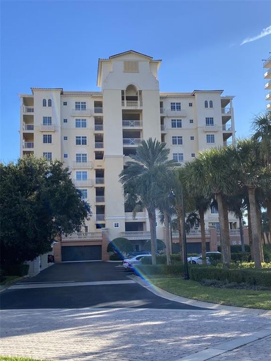 Recently Sold: $1,300,000 (3 beds, 2 baths, 2126 Square Feet)