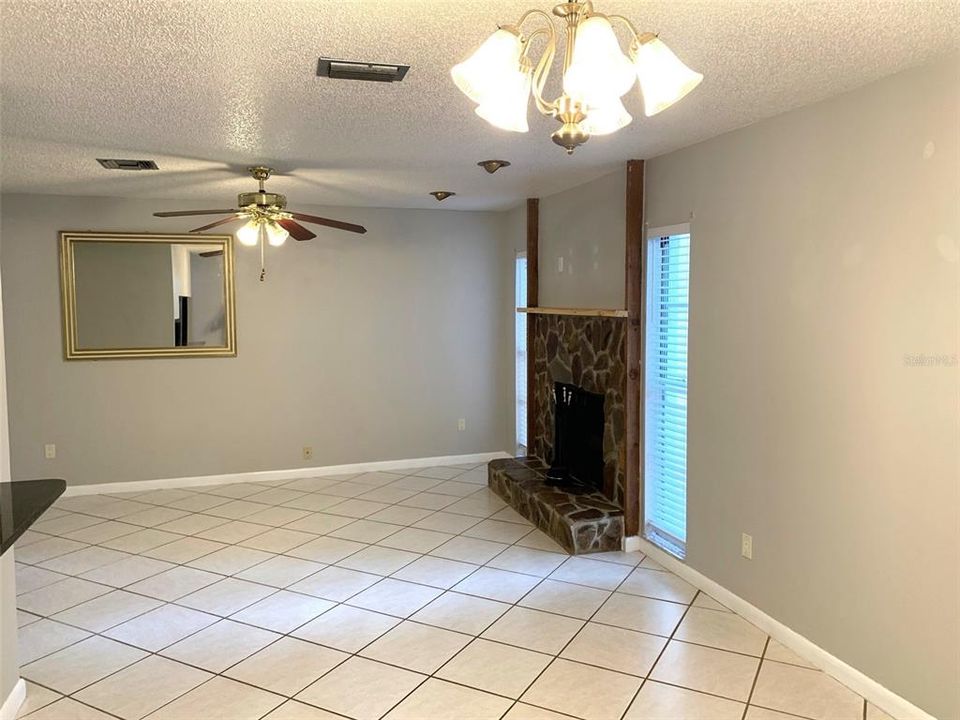 For Rent: $2,700 (3 beds, 2 baths, 1522 Square Feet)