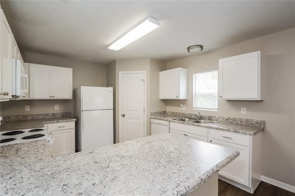 Active With Contract: $294,900 (4 beds, 2 baths, 1608 Square Feet)