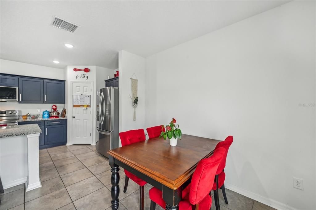 For Sale: $364,990 (4 beds, 2 baths, 1926 Square Feet)