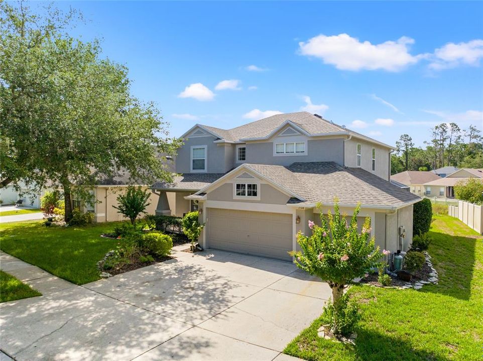 Active With Contract: $499,000 (5 beds, 2 baths, 2452 Square Feet)