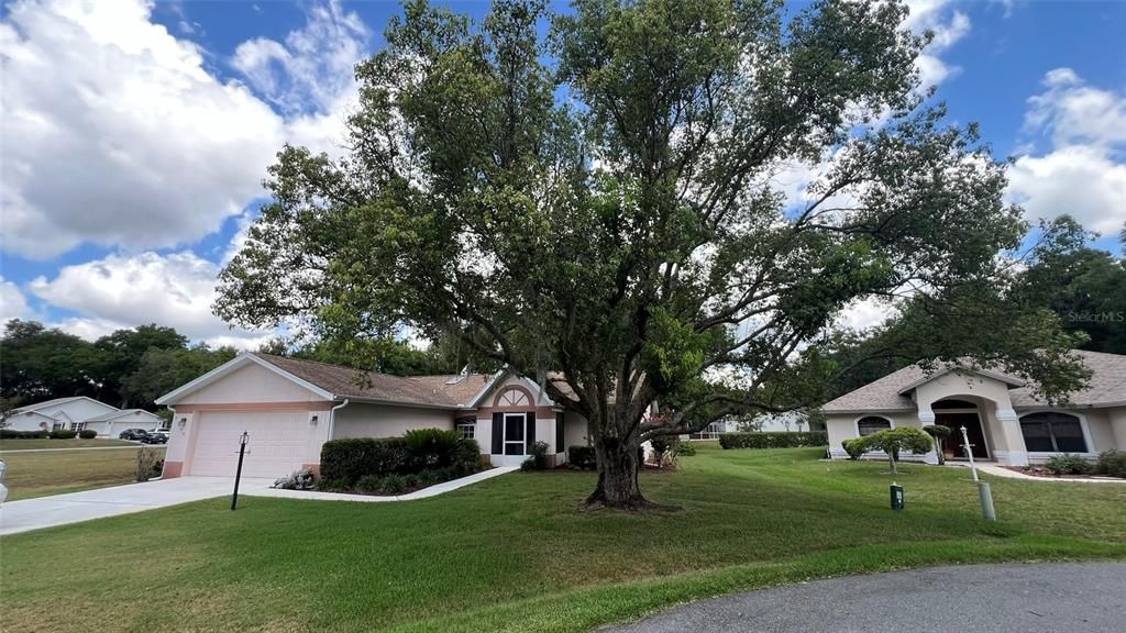 For Sale: $275,900 (3 beds, 2 baths, 1493 Square Feet)