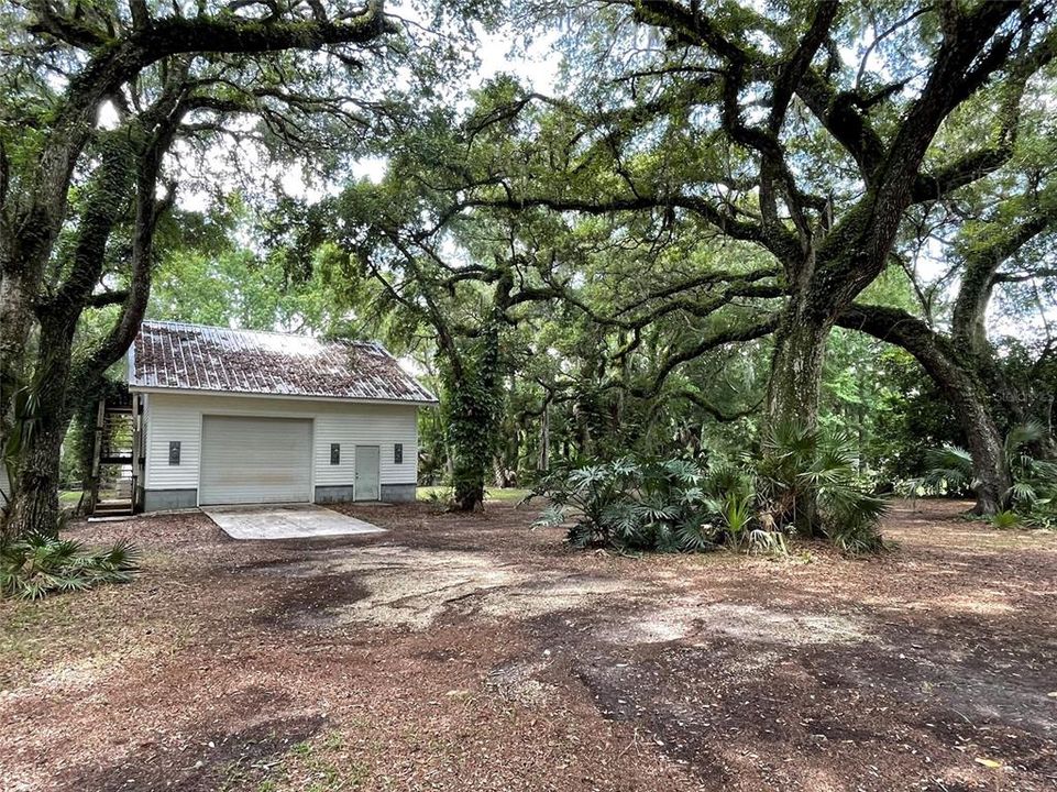 For Sale: $310,000 (3 beds, 2 baths, 1973 Square Feet)