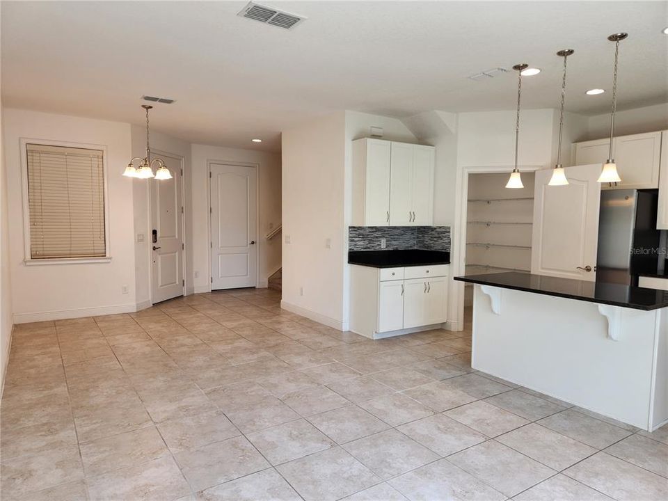 For Rent: $2,550 (2 beds, 2 baths, 1246 Square Feet)