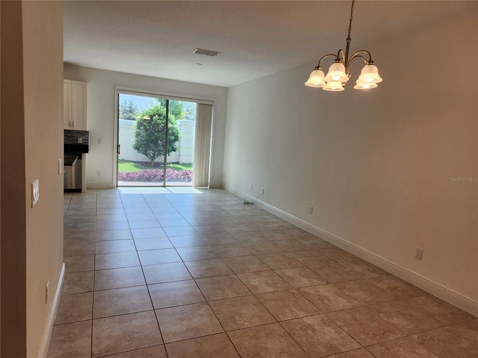 For Rent: $2,550 (2 beds, 2 baths, 1246 Square Feet)