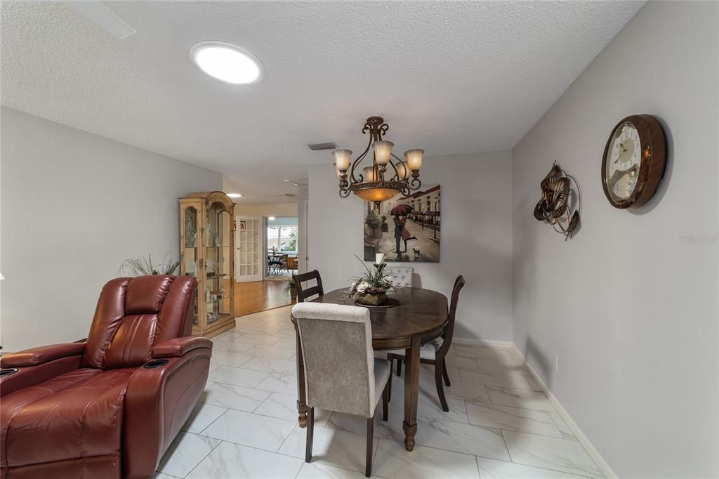 For Sale: $226,900 (2 beds, 2 baths, 1775 Square Feet)