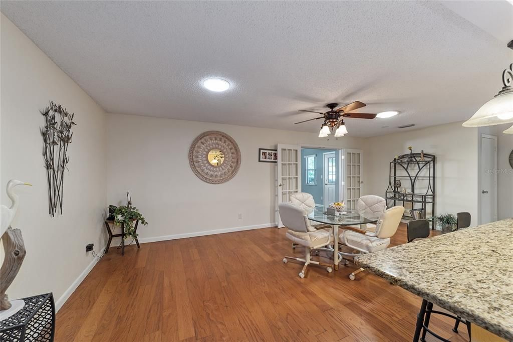 For Sale: $226,900 (2 beds, 2 baths, 1775 Square Feet)