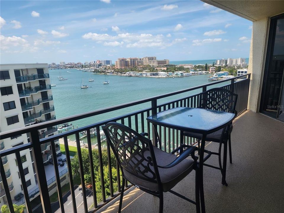 Recently Sold: $500,000 (2 beds, 2 baths, 1345 Square Feet)