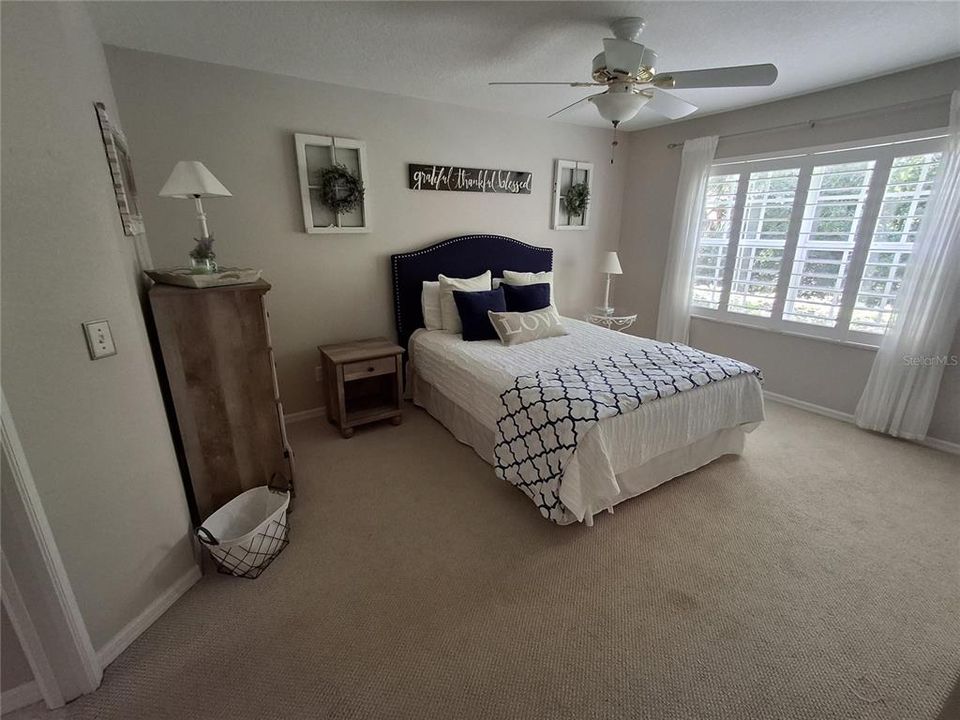 For Rent: $3,000 (2 beds, 2 baths, 1280 Square Feet)