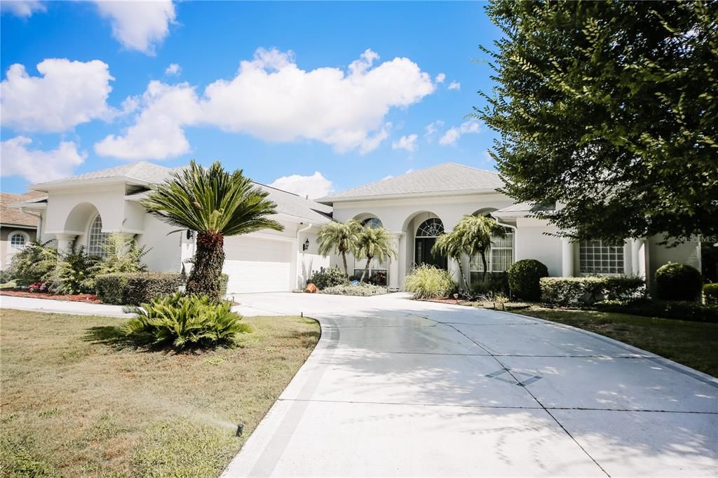 For Sale: $616,000 (4 beds, 3 baths, 2684 Square Feet)