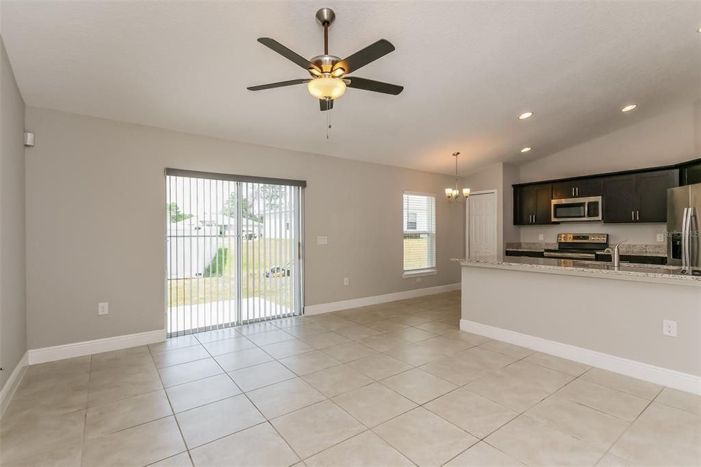 For Sale: $307,500 (4 beds, 2 baths, 1669 Square Feet)