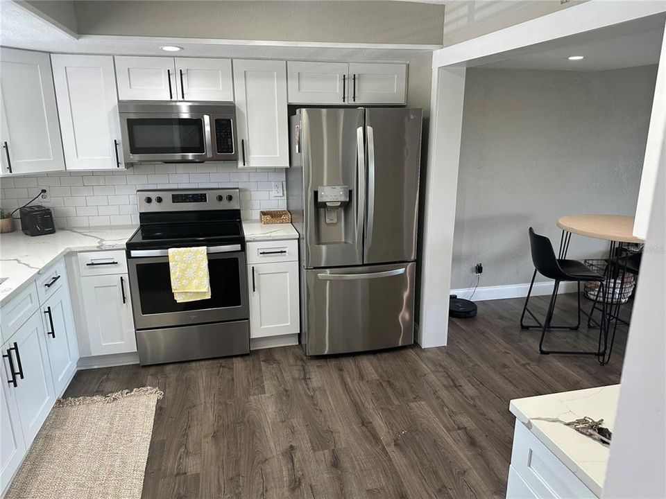 For Rent: $2,200 (2 beds, 2 baths, 1260 Square Feet)
