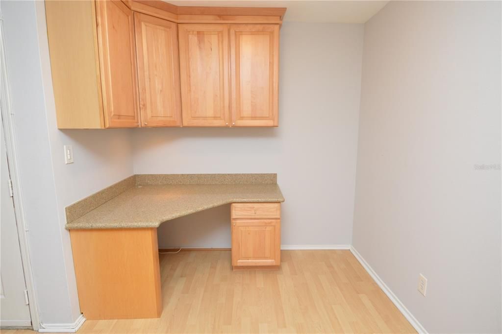 Recently Rented: $1,375 (1 beds, 1 baths, 615 Square Feet)