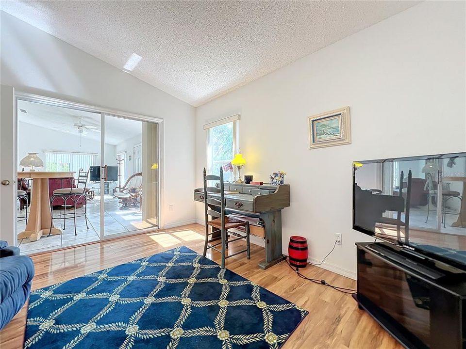 For Sale: $288,500 (2 beds, 2 baths, 1746 Square Feet)