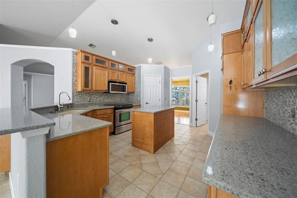 For Sale: $459,900 (3 beds, 2 baths, 2382 Square Feet)