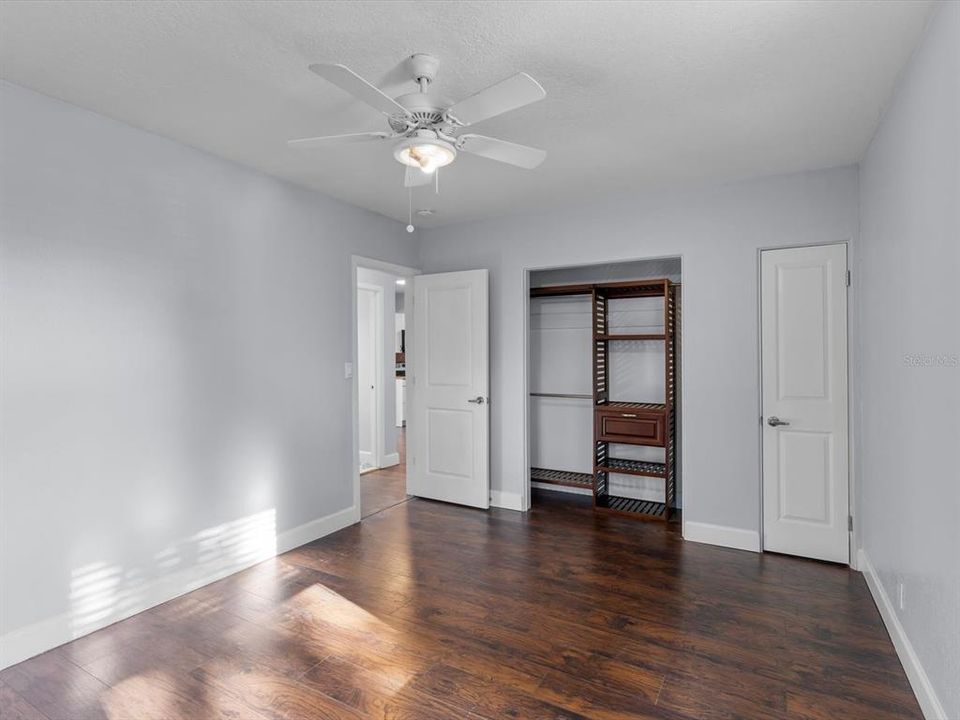 For Sale: $265,000 (3 beds, 1 baths, 1088 Square Feet)