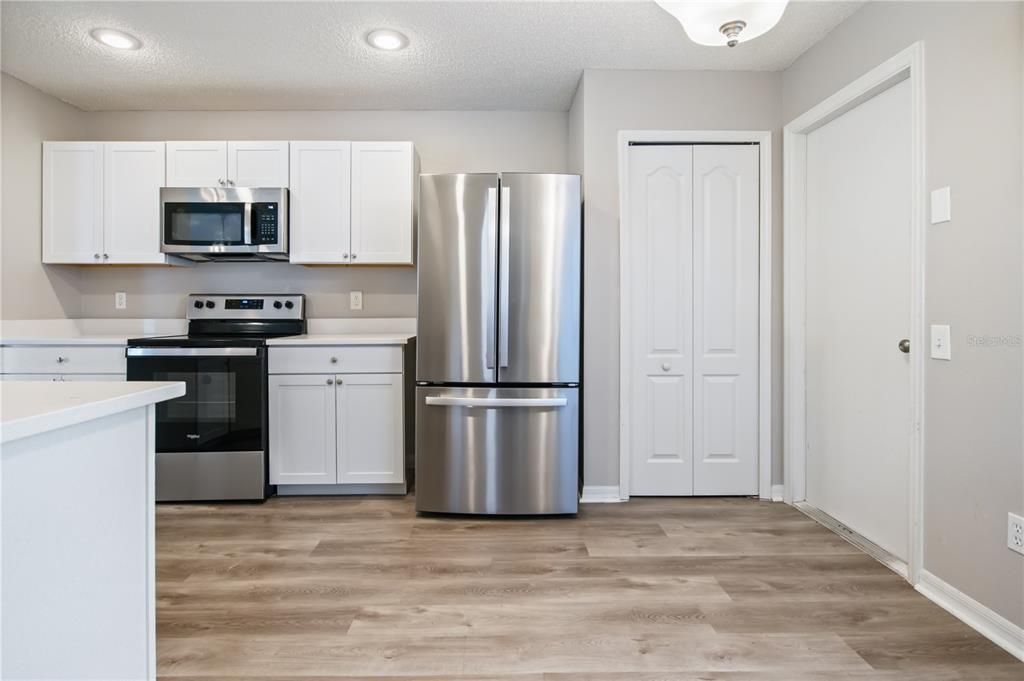 For Sale: $339,900 (3 beds, 2 baths, 1248 Square Feet)