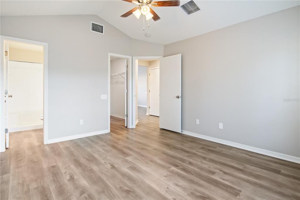 For Sale: $339,900 (3 beds, 2 baths, 1248 Square Feet)