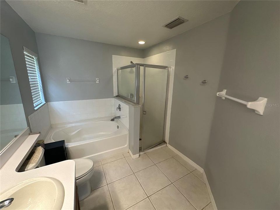 For Sale: $349,900 (3 beds, 2 baths, 1770 Square Feet)